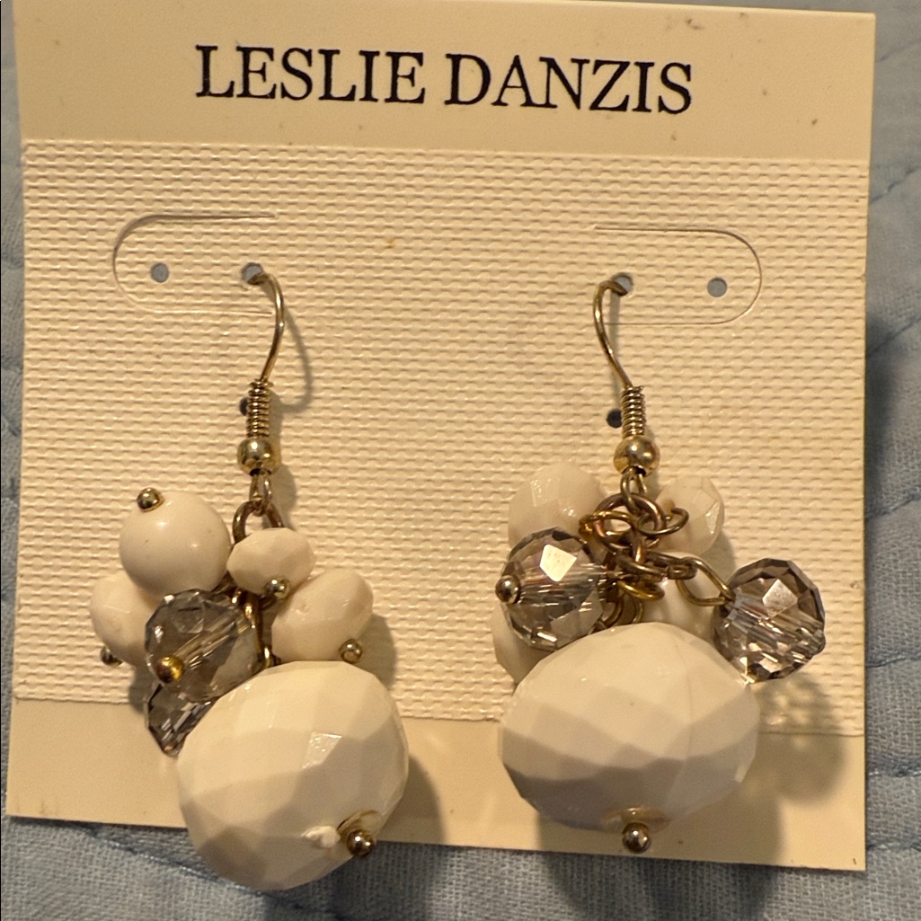 Leslie Danzis White And Gold Earrings